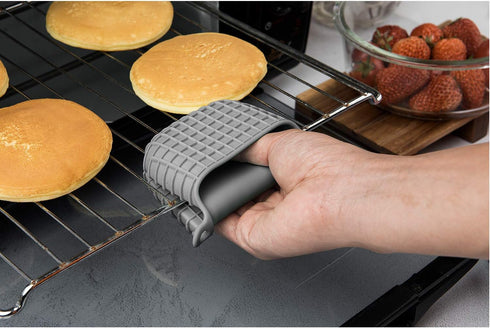 Mini Silicone Oven Mitts Set, Oven Mitts Heat Insulation, Oven Gloves for Kitchen Cooking and Baking, Protecting Fingers Mini Oven Hand Clips are ...