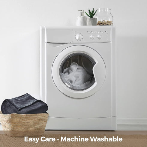 Veehoo Fluffy Fleece Dog Blanket, Soft Cozy Flannel Pet Throw for Dogs and Cats, Washable Couch Bed Blankets Cover for Sofa, Cot, Indoor & Travel,...