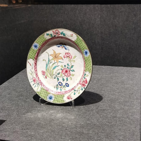 4 Pieces Acrylic Plate Stand 60-Degree Angle Acrylic Easel Acrylic Book Stand Acrylic Plaque Stand Table Top Easel Card Picture Stands Plate Holde...