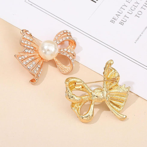 Rhinestone Bow Brooch Pins,Vintage Crystal Ribbon Bow Pearl Lapel Pins Elegant Clothes Hat Bag Brooch Accessories for Women Girls...
