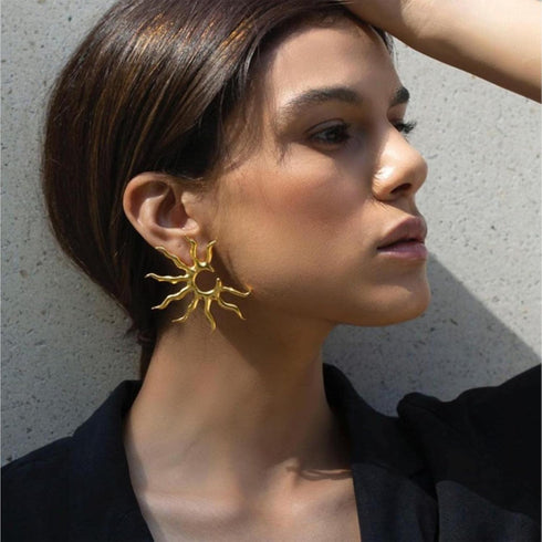 Punk Exaggerated Sun Earrings Sunburst Stud Earrings Large Sunshine Stud Earrings Gold Hollow Sun Earrings Jewelry for Women and Girls...