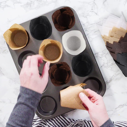 Ruisita 200 Pieces Mini Tulip Baking Cups Greaseproof Cupcake Muffin Liners Muffin Cases Wrappers for Wedding Birthday Party Baby Shower,Brown,Whi...