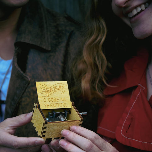Small O Come All Ye Faithful Wood Music Box Gifts for Christian Women Men Religious Wooden Boxes Presents: Women, Men, Mom, Dad, Easter, Easter, B...