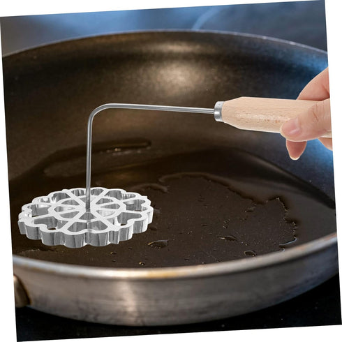 Oil Pier Mold Scandinavian Iron Wooden Handle Spoon Waffle Rosettes Molds Mesh Filter Non Stick Cookware...