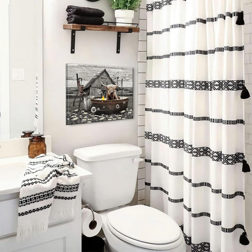 Farmhouse Bathroom Decor Wall Art Funny Highland Cow in Bathtub Pictures Wall Decor Rustic Bathroom Cow Painting for Bathroom Toilet Cattle Artwor...