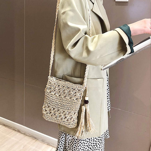 CHIC DIARY Small Straw Crossbody Bag Women Weave Rattan Shoulder Bag Beach Shoulder Purse with Tassel...