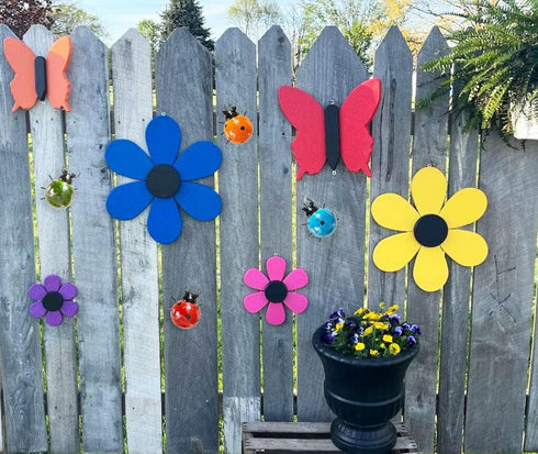 GIFTME 5 Metal Garden Wall Art Decorative Set of 4 Cute Ladybugs Outdoor Wall Sculptures...