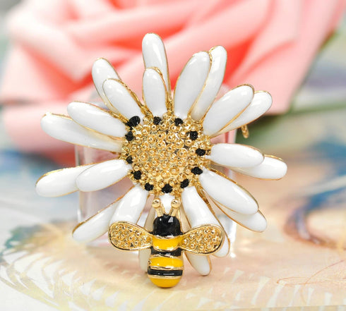 Gyn&Joy Golden Tone White Yellow Painted Enamel Bee Daisy Flower Collar Brooch Pin For Women...