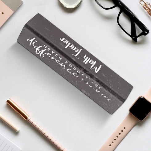 Funny Desk Novelty Nameplate for Math Teacher, Never Forget The Difference You Make Nameplate Sign for Retirement Leaving Thanks You Gift, Office ...