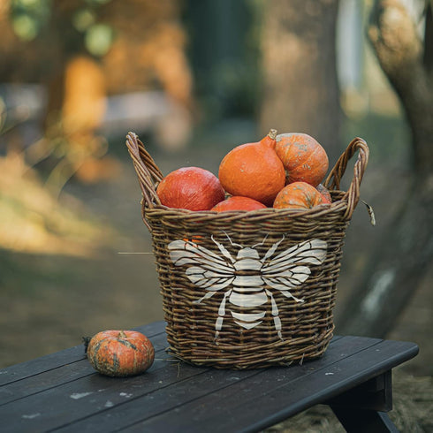 FINGERINSPIRE Bee Stencil 8.3x11.7inch Reusable Datura Bumblebee Drawing Stencil DIY Craft Hornet Painting Template Animal Bee Pattern Stencil for...