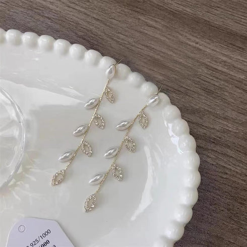 Wedding Earrings for Brides?Bridal Bridesmaid Earrings for Wedding Crystal Cubic Zirconia Bridal Drop Earrings for Women Prom Pearl earring...