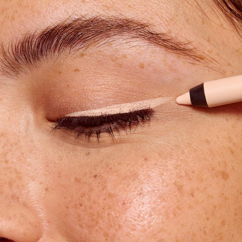 essence | Stay & Play Gel Eyeliner | Super Soft Gel-like Texture | Waterproof & Longlasting | Vegan & Cruelty Free (03 Silky Nude)...
