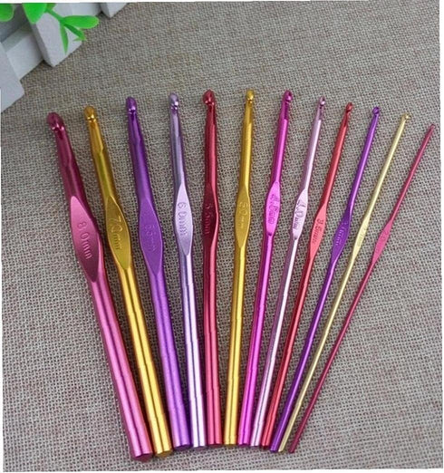 4Pcs/Set Multicolour Aluminum Knitting Needles Crochet Weave Crochet Needles Hook Crochet Starter Kit Attractive Design, Crochet Hooks?Arts, Craft...