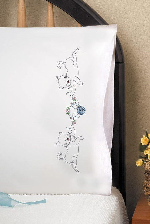 Tobin Cats with Yarn Stamped for Embroidery Pillowcases, Standard......