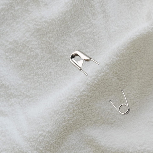 100Pcs Curved Safety Pins Size 3, 2" / 50mm Quilting Basting Pins, Bent Safety Pins for Quilting and Knitting (Sliver)...