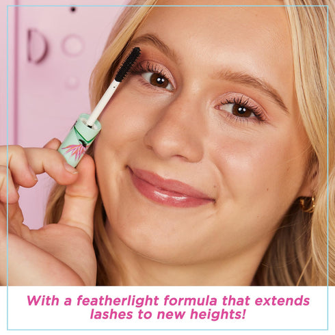 Petite 'n Pretty Feather Stretch Tubing Washable Mascara - Makeup for Kids, Tweens and Teens - Extends lashes, Easy to Apply & Remove - Non Toxic ...