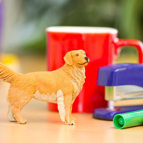 Safari Ltd. Golden Retriever Figurine - Detailed 4.5" Plastic Model Figure - Fun Educational Play Toy for Boys, Girls & Kids Ages 1+...