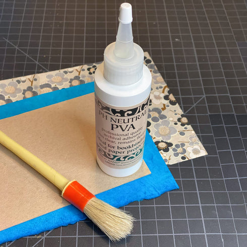 Lineco, Books by Hand Archival Ph Neutral PVA Adhesive, 4 oz, Professional Adhesive Glue. Bookbinding/Paper Projects. Dries Clear, Remains Flexibl...