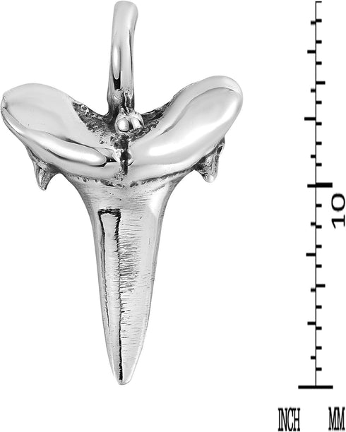 AeraVida Dazzling Shark Tooth .925 Sterling Silver Pendant | Casual Pendant Unisex Jewelry | Modern Jewelry Gift...