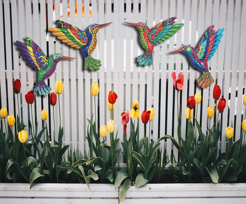 XIUDEEN Metal Hummingbird Wall Art Decor, Metal Birds Outdoor Wall Sculpture Decoration Hanging for Deck, Garden Fence, Backyard, Patio, Bedroom, ...