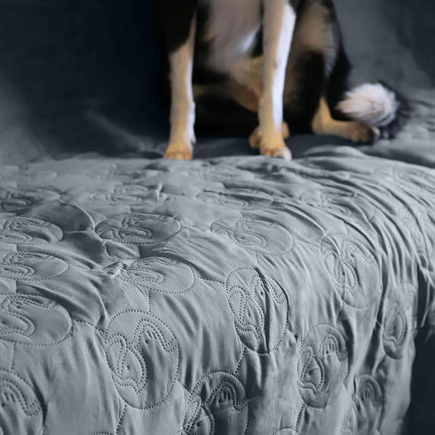 Kritter Planet No Slip Pet Couch Cover, Waterproof Dog Bed Pad, Washable Sofa Furniture Protector Mat for Dogs Cats...