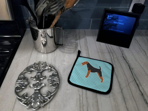 Caroline's Treasures BB3757PTHD Airedale Terrier Checkerboard Blue Pair of Pot Holders Kitchen Heat Resistant Pot Holders Sets Oven Hot Pads for C...