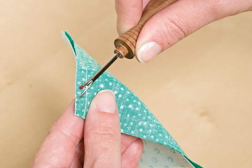 Alex Andersons 4-in-1 Essential Sewing Tool...
