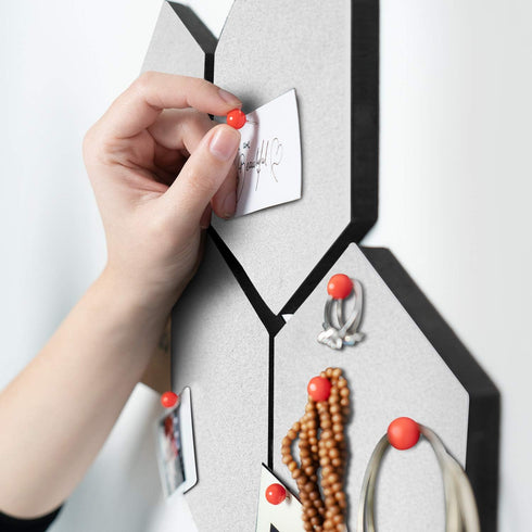 Navaris Hexagon Felt Board Tiles - Set of 6 Notice Memo Bulletin Boards with Push Pins Pack 5.9 x 7 inches (15 x 17.7 cm) - White...