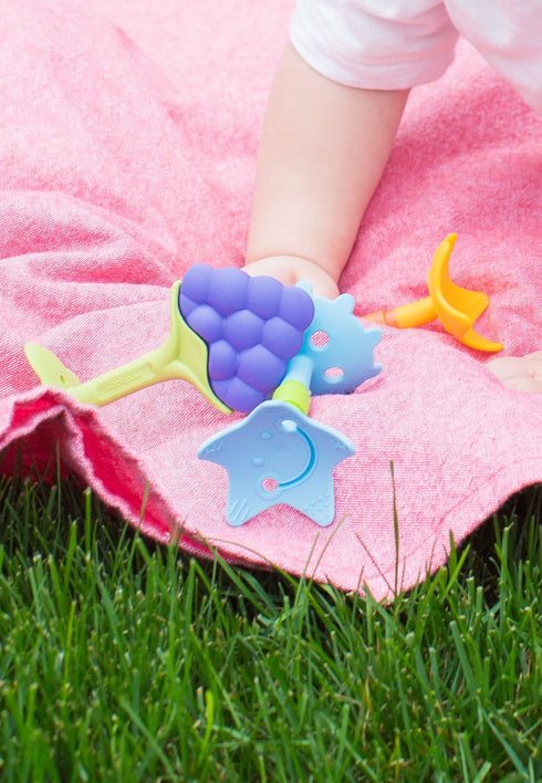Innobaby Original Teethin' Smart EZ Grip Star Teether and Sensory Toy for Babies and Toddlers. BPA Free Teether...