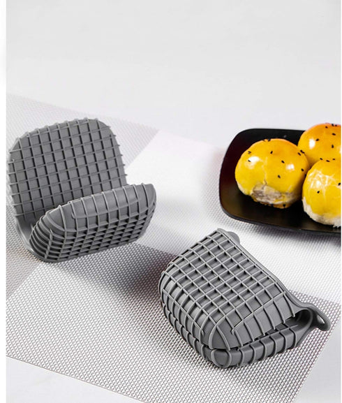 Mini Silicone Oven Mitts Set, Oven Mitts Heat Insulation, Oven Gloves for Kitchen Cooking and Baking, Protecting Fingers Mini Oven Hand Clips are ...
