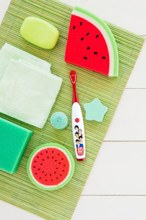 One Direction Singing Battery Powered Tooth Brush (Live While we’re Young)/Limited Edition...