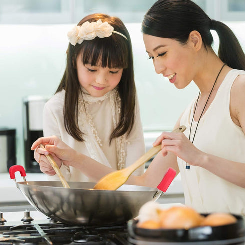 Assist Pan Handle Holder Silicone: Hot Skillet Handle Covers Pot Holder Sleeve Cast Iron Skillets for Enameled Griddles Casserole Frying Pans Cook...