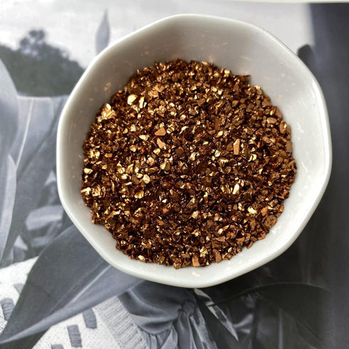 Jmassyang Crushed Glass Irregular Metallic Chips 100g Sprinkles Chunky Glitter for Nail Arts Craft Resin DIY Mobile Phone Case Vase Fillers Jewelr...