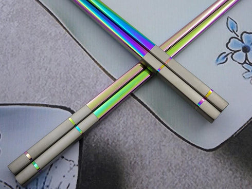 Reusable Chopsticks - Extra Long 9" - 5 Pairs per Pack - Made of Food-Safe Stainless Steel - Holographic Design - Asian Dining Utensils for Home K...