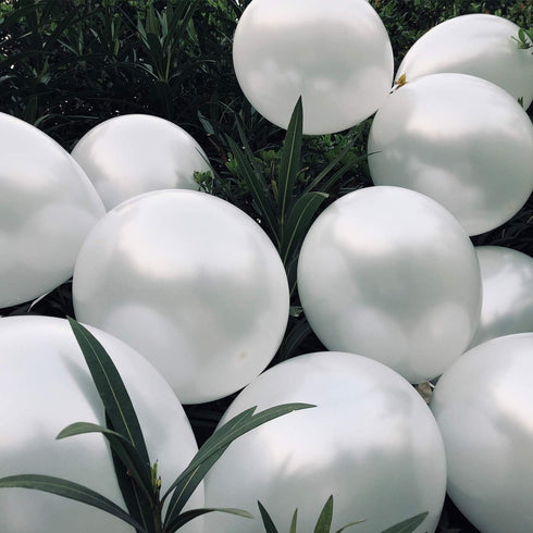 Fayoo White Balloons, 12 Inch White Metallic Balloon Party Decoration for Baby Shower, Christmas Decorations, Birthdays, Bridal Shower, Valentine’...