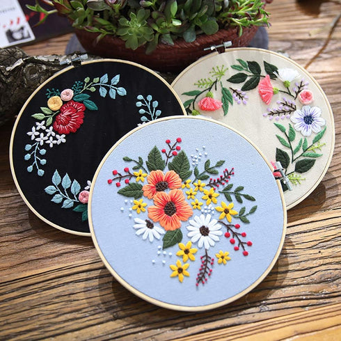 3 Pack Embroidery Hoops, KISSBUTY 7.9 inch/ 20cm Bamboo Embroidery Hoop Round Bamboo Circle Cross Stitch Hoop Ring for Art Craft Handy Sewing (3)...
