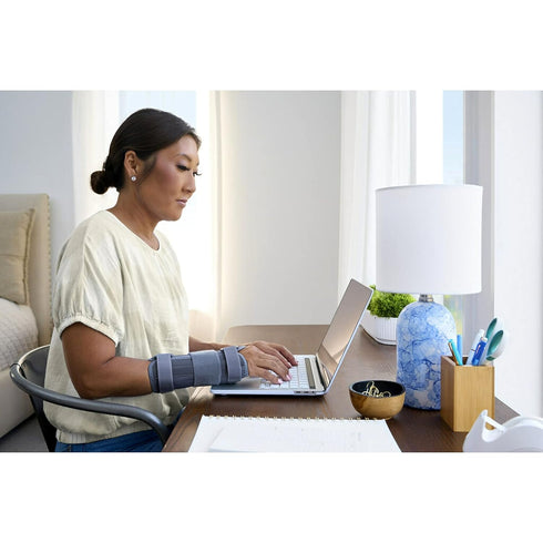 FUTURO Deluxe Wrist Stabilizer Left Hand, S/M...