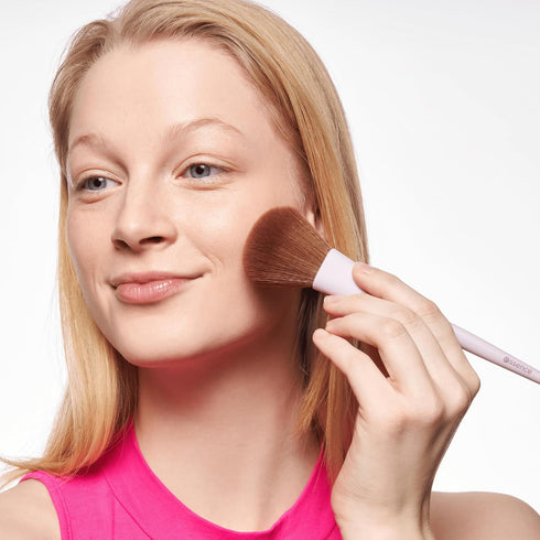 essence | Powder Brush | Long, Soft Bristles for Pressed & Loose Powder Makeup Application & Blending | Vegan & Cruelty Free...