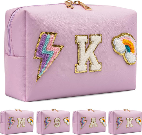 Makeup Bag Preppy Cosmetic Pouch, Monogram Initial Pink Cute Skincare Travel Make up Organizer, Waterproof PU Preppy Case Brithday Gift for Daught...