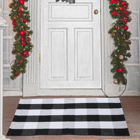 Buffalo Plaid Rug 2'x3' Black and White Check Outdoor Door Mat Cotton Hand-Woven Front Door Rug Foldable Washable Mats for Front Porch Patio Entry...