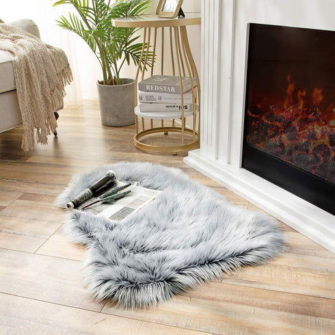 Ashler faux fur rug, Fluffy Shaggy Area Rug Ultra Soft 2 x 3 Feet Sheepskin Fur Rug, Frosted Bottom Black Fuzzy Rug Machine Washable Shag Rug, Nur...