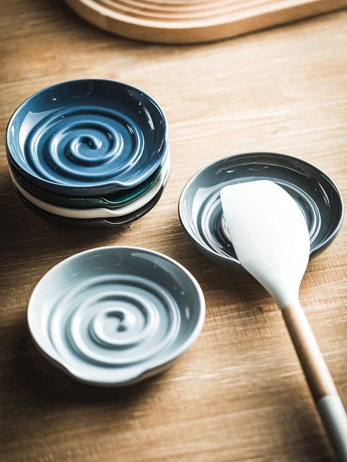 Spoon Rest, Spoon Holder with Swirl Shape, Perfect for Preventing Sauce Spillage, Cooking Utensils Holder for Spatula, Coffee Spoon, Spoon Cradle,...