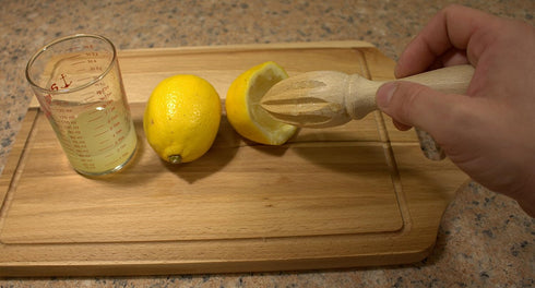 efo Wooden Lemon Squeezer Reamer – Citrus Squeezer & Handheld Juicer – Good Grips Wood Reamer for Lemons, Limes & Oranges – Manual Juice Extractor...
