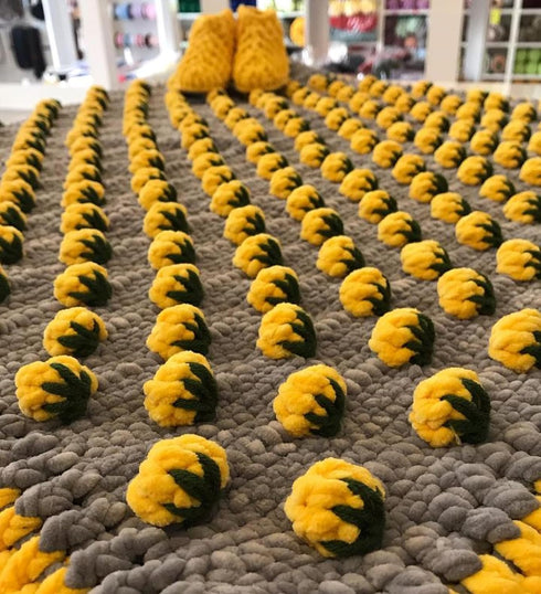Yellow Soft Velvet Yarn Chenille Yarn for Crocheting Super Bulky, 75.4 yds, Baby Blanket Yarn for Knitting Amigurumi Yarn Fancy Yarn for Crochet W...