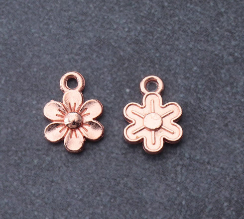 Ruwado 50 Pcs Little Flowers Charms Metal Vintage Cute Vintage Small Flower Pendants for Jewelry Making Kit Bracelet Necklace DIY Making Crafting ...