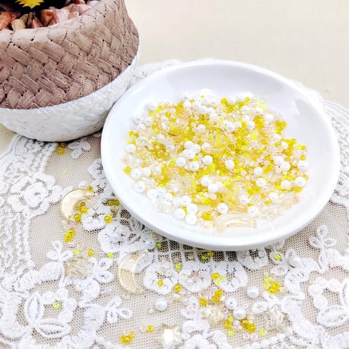 HEOCAKR Beads for Jewelry Making, 1200pcs Golden Series Acrylic Craft Beads for Necklace Earrings Bracelet Making Kit, Including Star, Moon, Pearl...