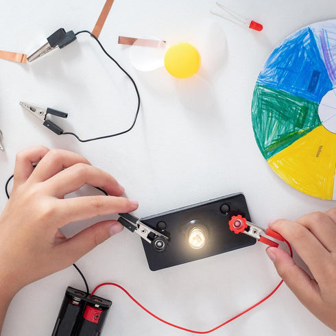 MECCANIXITY 3-3.8V/0.06A E10 Mini Light Bulbs, 15Pcs Miniature Screw Bulbs Flashlight Bulbs for Scientific Experiment Lighting DIY Accessories, Wh...