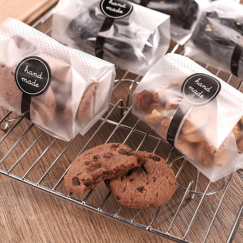 YunKo Cookie Bags for Gift Giving Clear Cellophane Treat Bags for Favors Mini Loaf, Bundt Cake, Hot Cocoa Bomb Packaging With Stickers(100PACK, Bl...