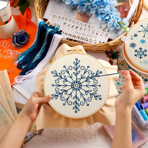 Yuxung 5 Set Christmas Embroidery Starter Kit with Snowflake Pattern, Winter Embroidery Kits for Beginners, Full Range of Winter Cross Kits, Embro...