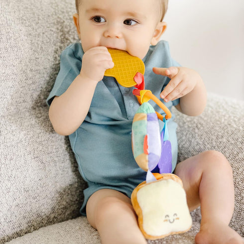 Melissa & Doug Multi-Sensory PB&J Take-Along Clip-On Baby Toy | Sensory toy for Infants | Developmental Toy for Toddlers | 0+ | Gift for Baby Boys...